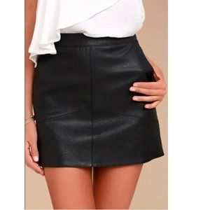 Lulu's Black Vegan Leather Mini skirt